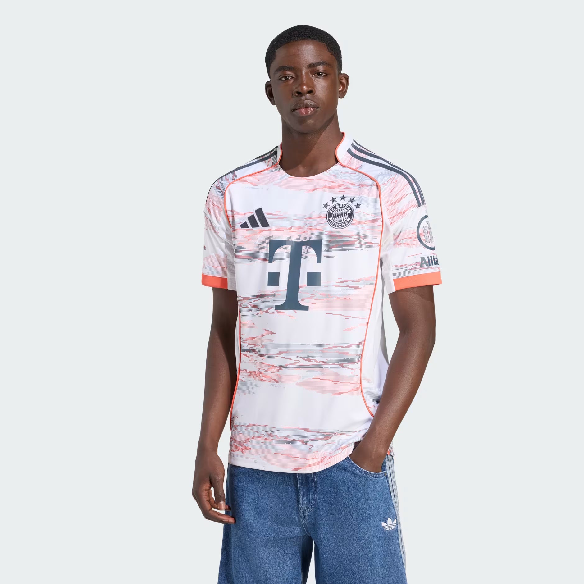 FC BAYERN MUNICH 25/26 AWAY KIT