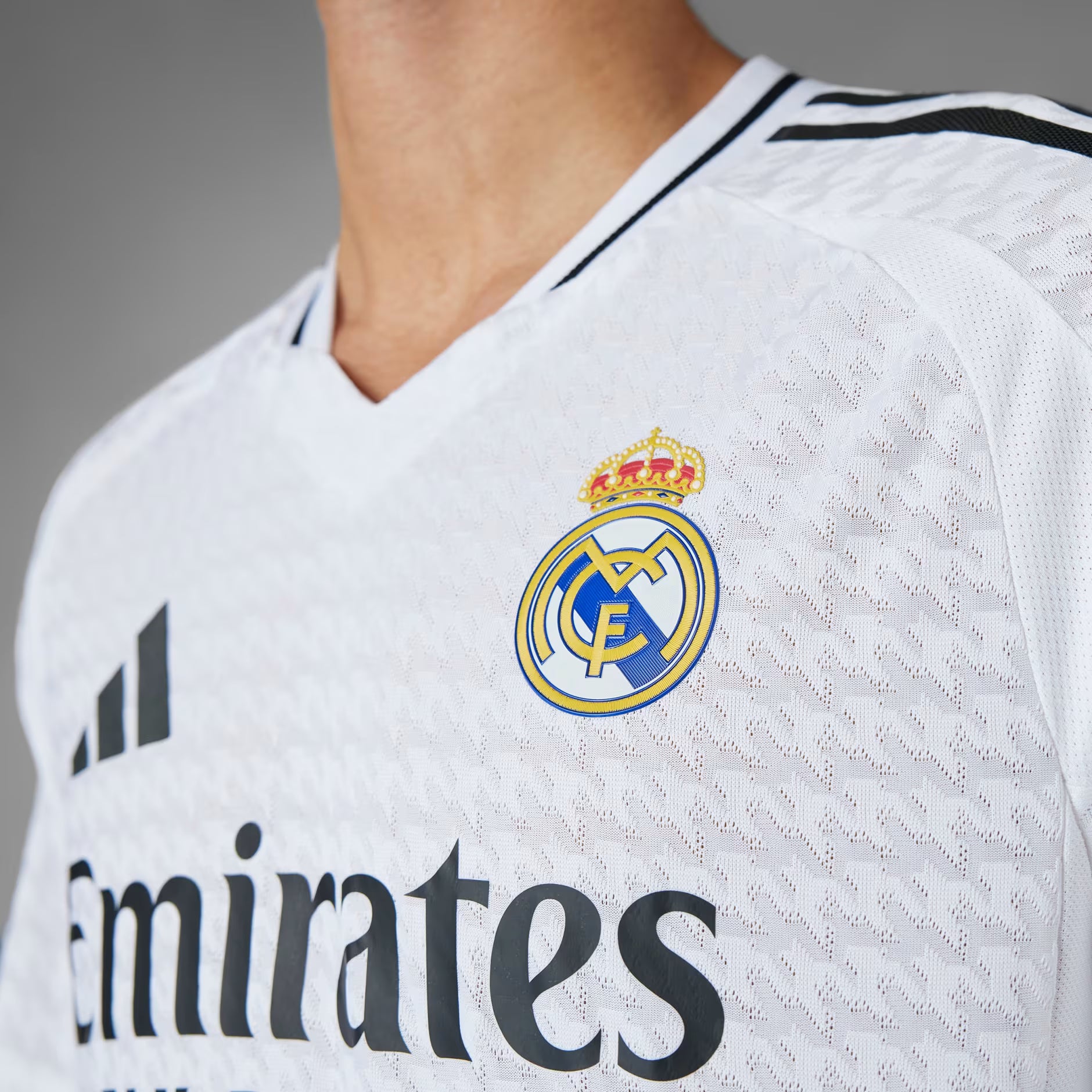 REAL MADRID 24/25 HOME KIT