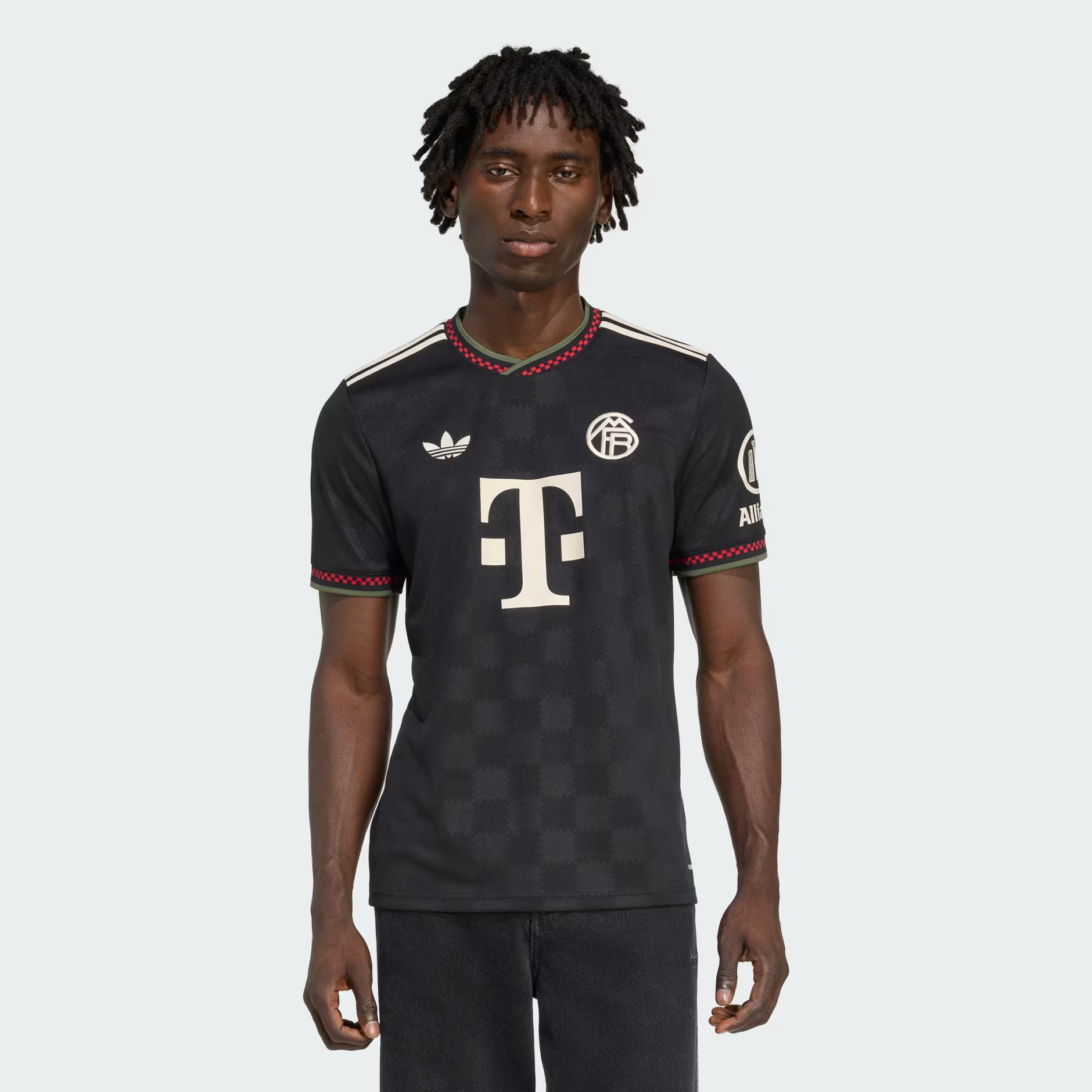 FC BAYERN MUNICH 25/26 THIRD KIT